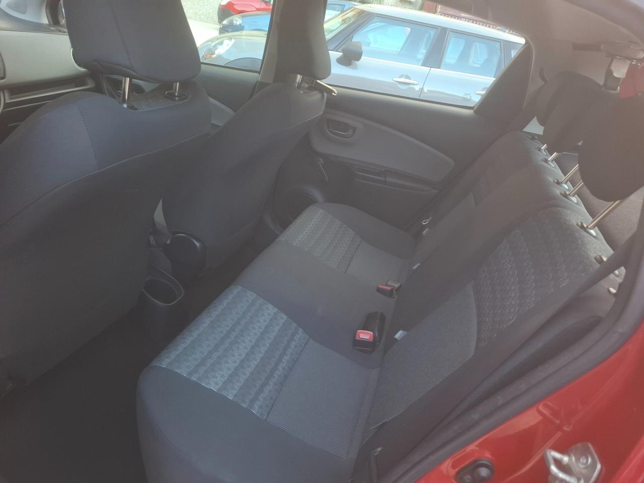 Toyota Yaris - 1.0 VVT-i Lounge Camera