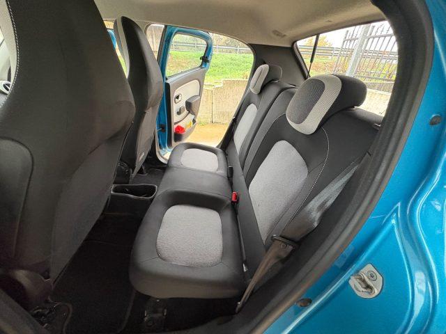 RENAULT Twingo SCe Lovely POCHI CHILOMETRI NAVIGATORE