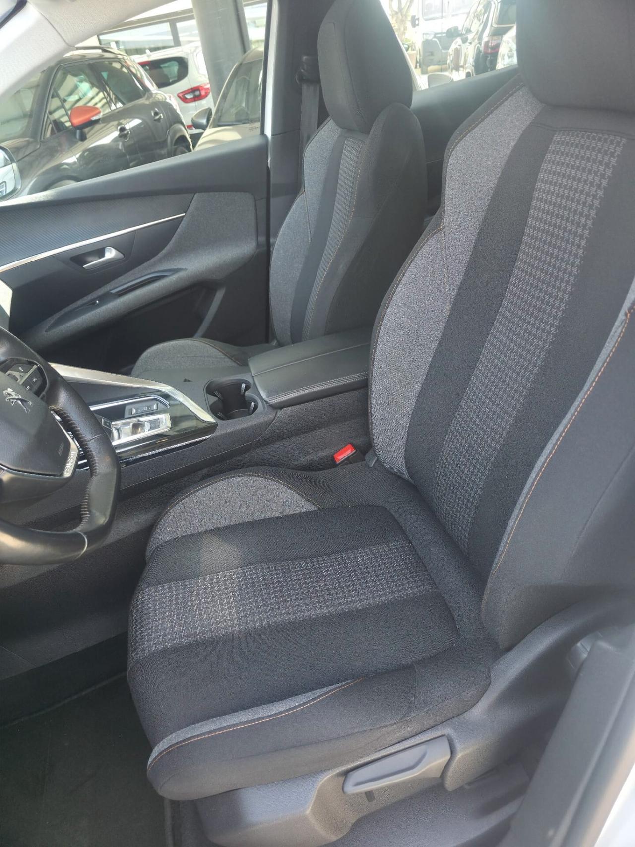 Peugeot 3008 BlueHDi 130 S&S Active Business