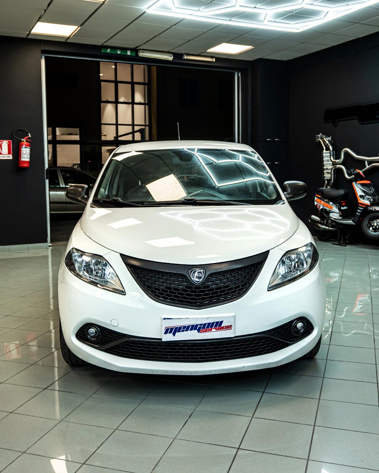 Lancia Ypsilon 1.2 69 CV 5 porte S&S Elefantino Blu