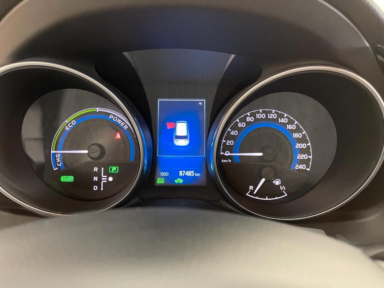 Toyota Auris Business Pack 1.8h cvt-Ok Neopat-LEGGO SOTTO