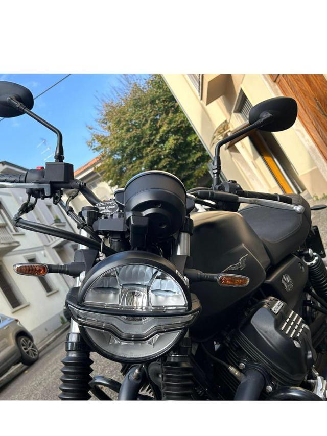 MOTO GUZZI V7 Stone S