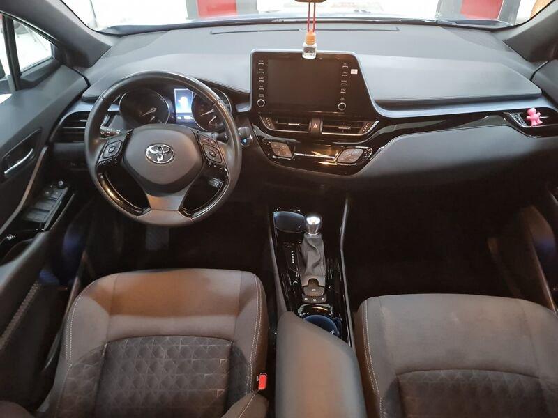 Toyota C-HR C-HR 1.8 Hybrid E-CVT Trend