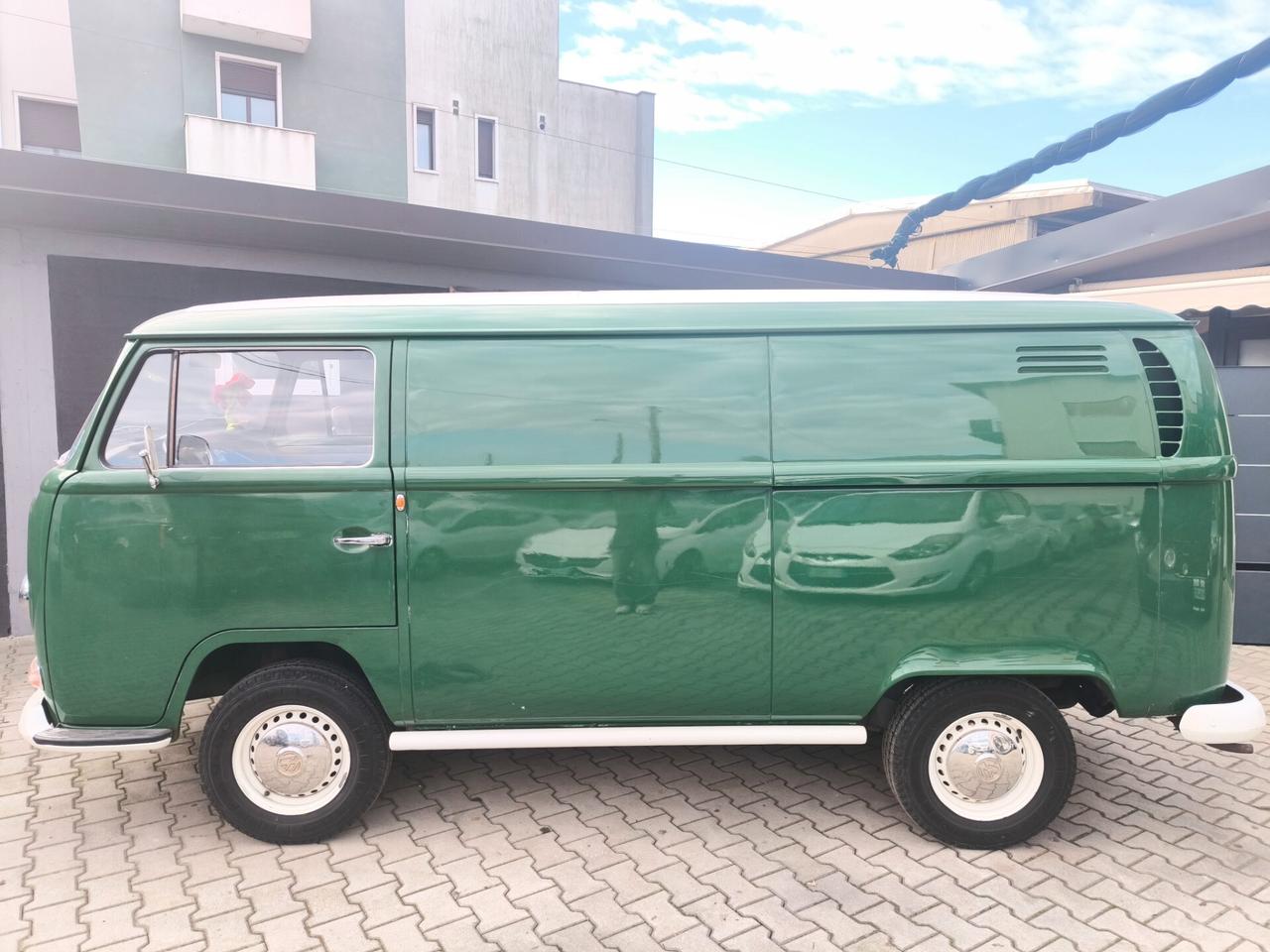 Volkswagen T2 1,6 BENZINA- I°SERIE – 1971 -FRECCE BASSE