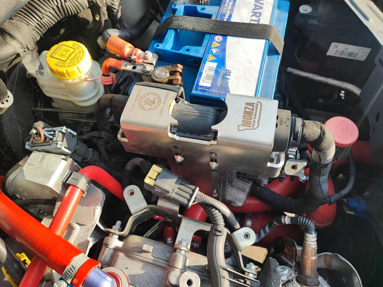 Abarth 500 1.4 Turbo T-Jet uni-pro