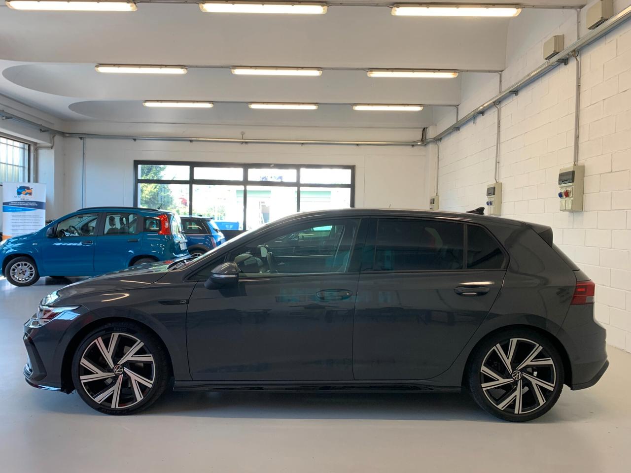 Volkswagen Golf 2.0 TDI 150 CV DSG SCR R-Line