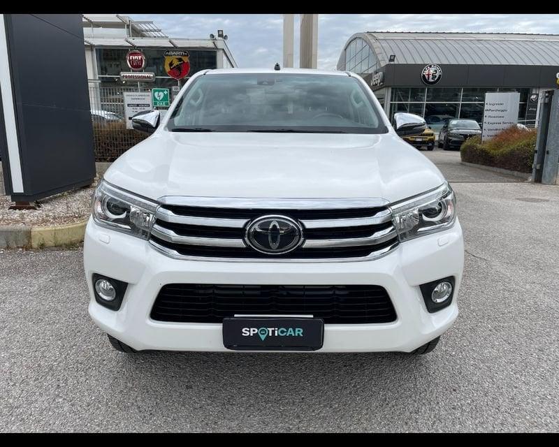 Toyota Hilux 2.4 D-4D 4WD 4 porte Double Cab Lounge