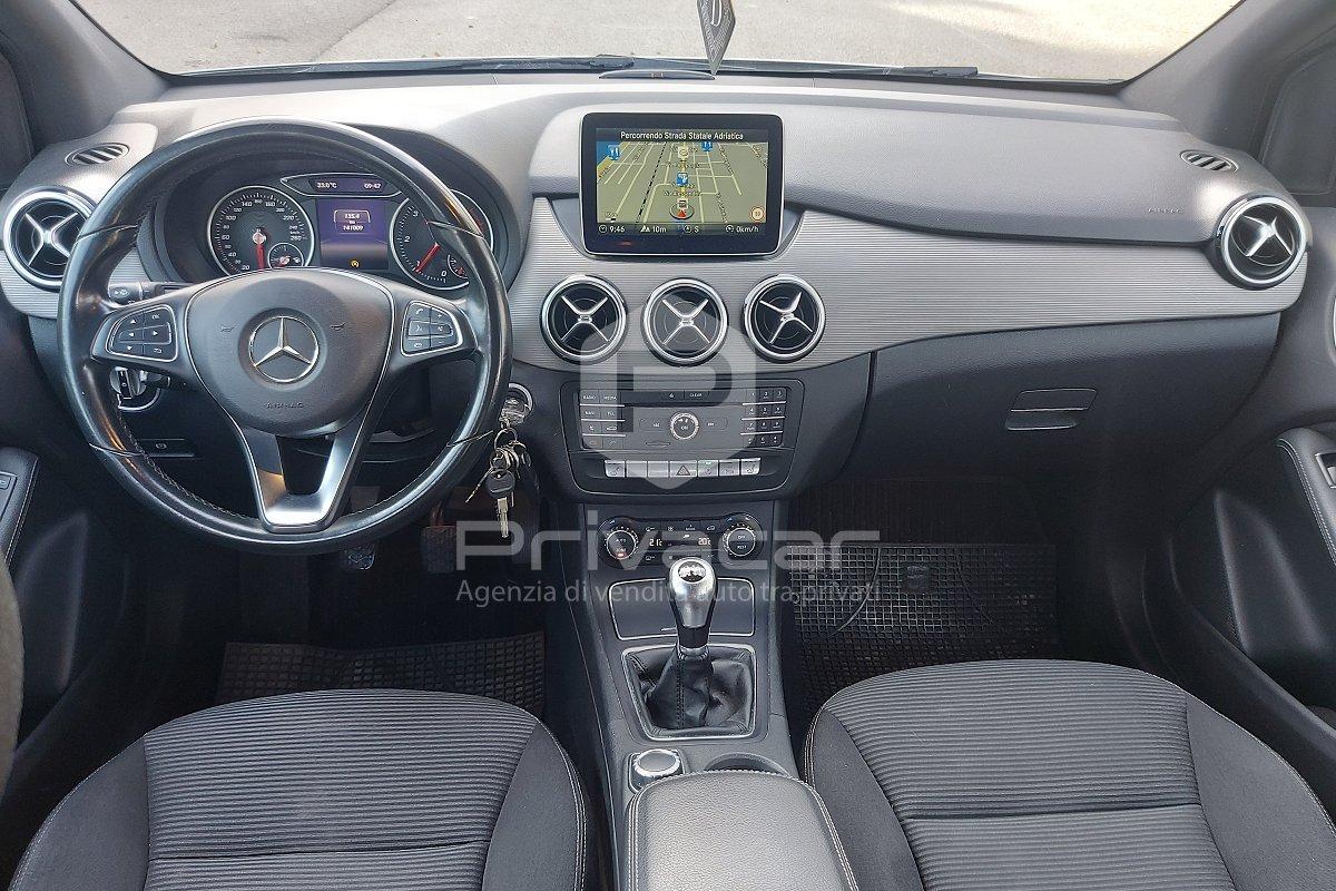 MERCEDES B 180 d Sport