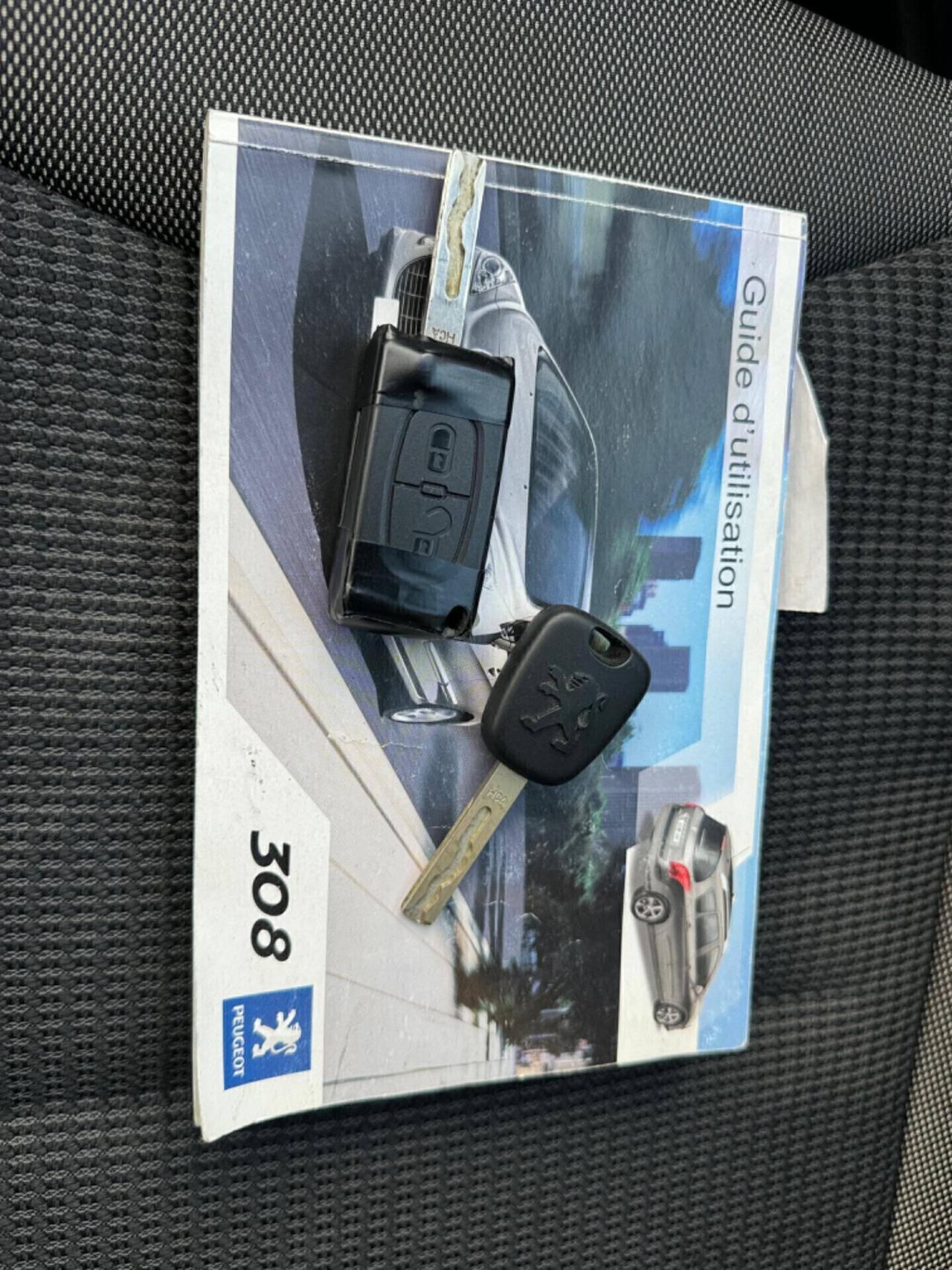 Peugeot 308 1.6 HDi 112CV cambio automatico 2011