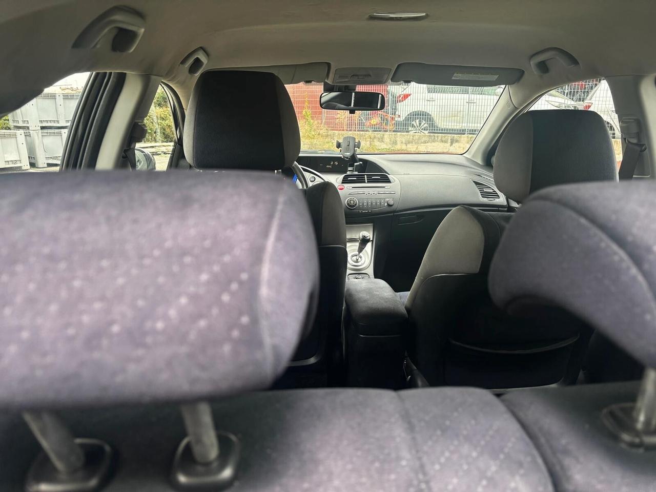 Honda Civic 1.8 i-VTEC 5p. Exec. LH i-P i-Sh AUTOMATICA
