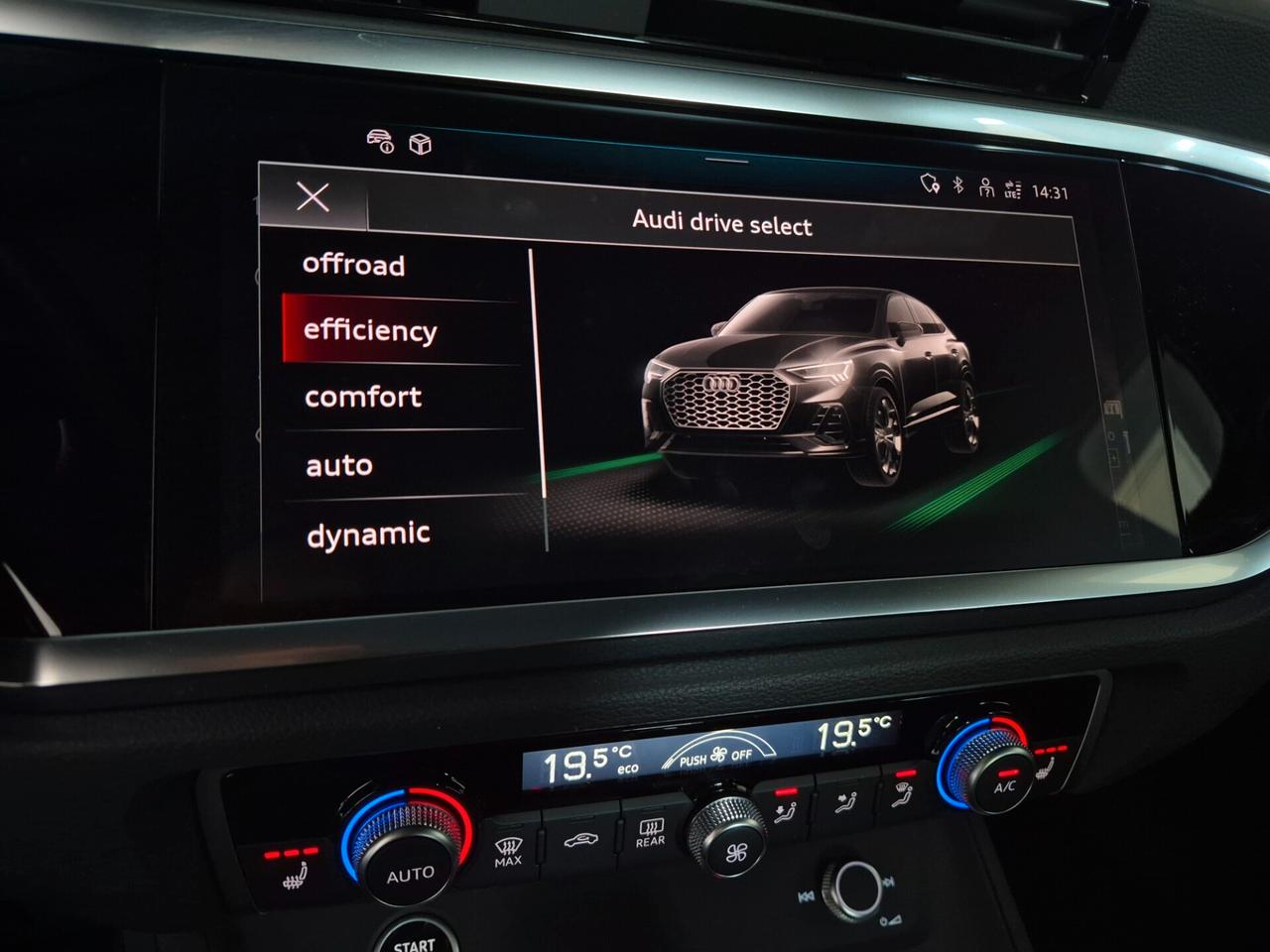 Audi Q3 SPB 1.5 TFSI S LINE S-TRONIC LED NAVI BLACK PACK APPLE CAR PLAY/ANDROID AUTO C.18" ACC SED. SPORT RISC. VIRTUAL COCKPIT