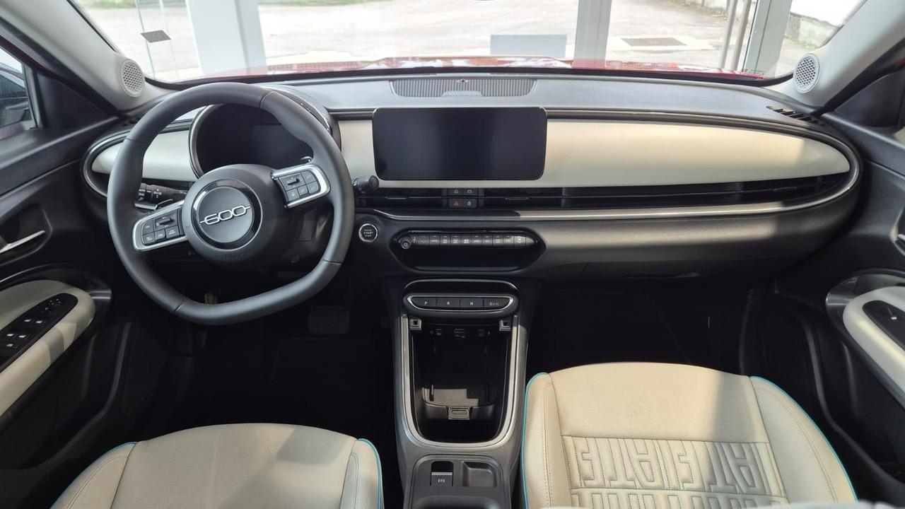FIAT 600 IV 2023 - 600 1.2 hybrid La Prima 110cv auto