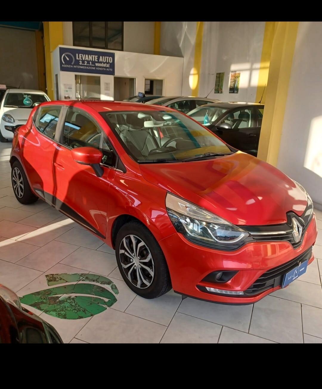 NEOPATENTATI CLIO GPL PERFETTA