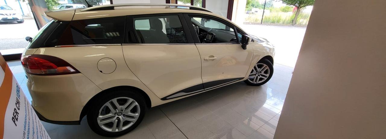 Renault Clio Sporter dCi 8V 75CV Start&Stop Energy Zen-Garanzia 12 mesi estendibile fino a 24 mesi-possibilità di finanziamento.