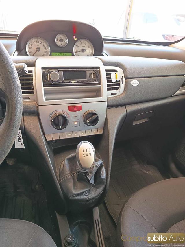 LANCIA Ypsilon 1.2 69 CV Unyca