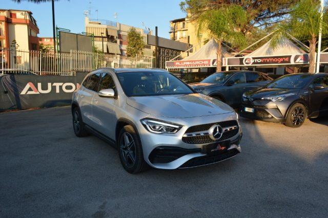 MERCEDES-BENZ GLA 200 d Automatic Premium