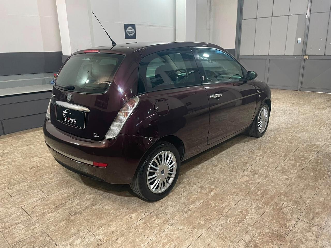 Lancia Ypsilon 1.2 Modamilano