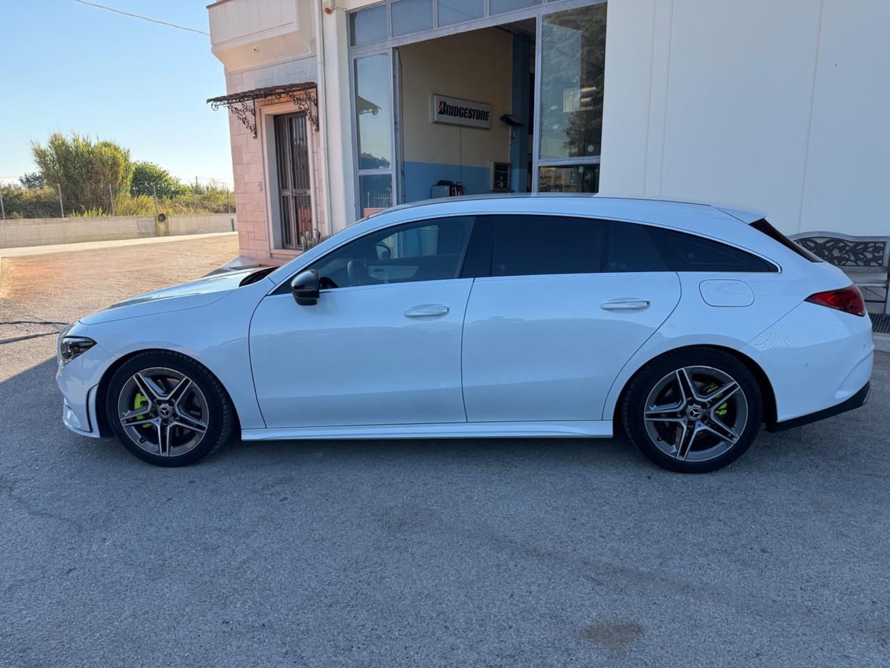 Mercedes-benz CLA 200 d Automatic Shooting Brake AMG PREMIUM