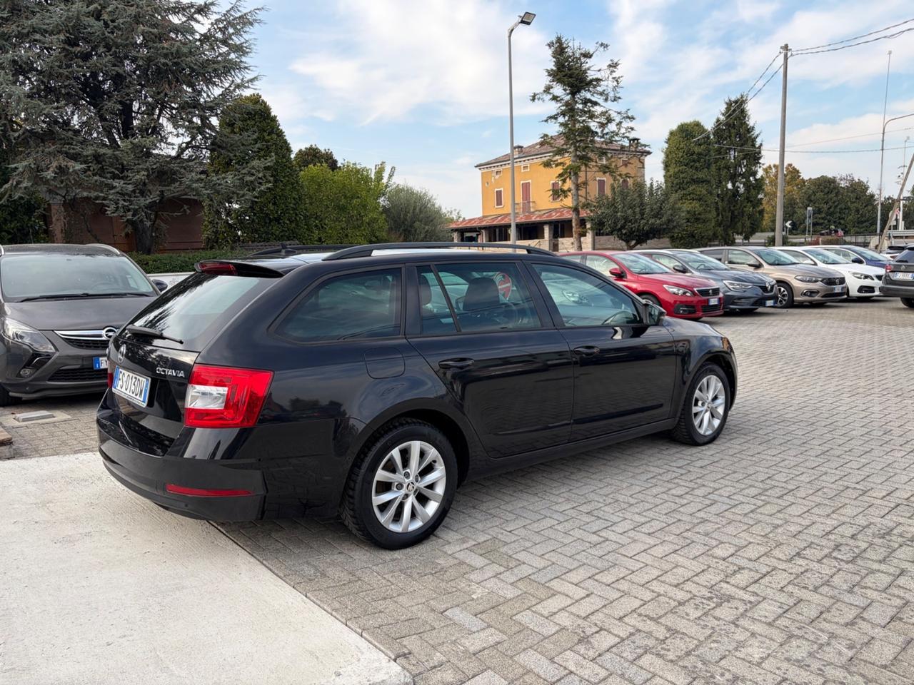 Skoda Octavia 1.6 TDI CR 115 CV Wagon Executive