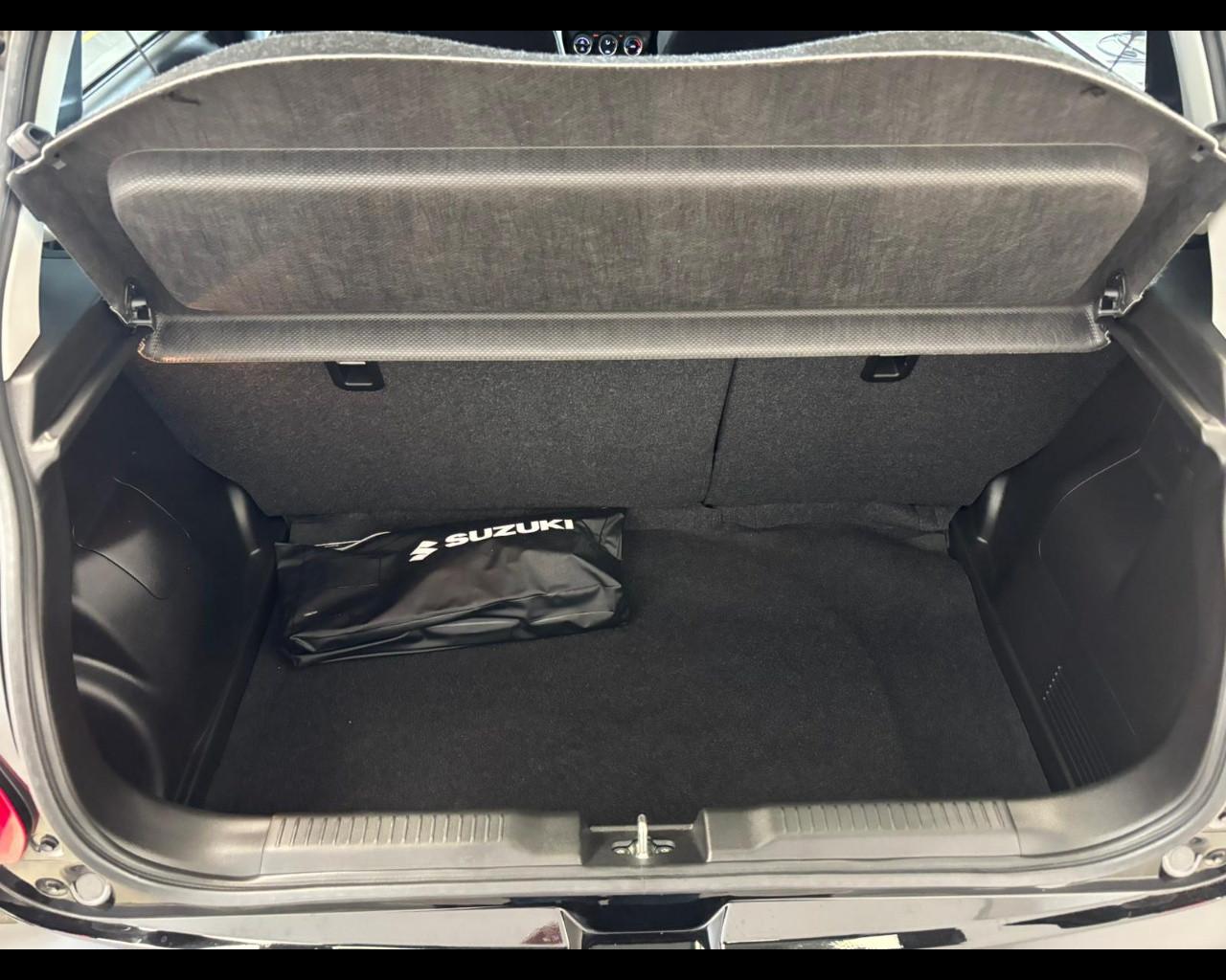 SUZUKI Swift VI - Swift 1.2h Top 2wd cvt
