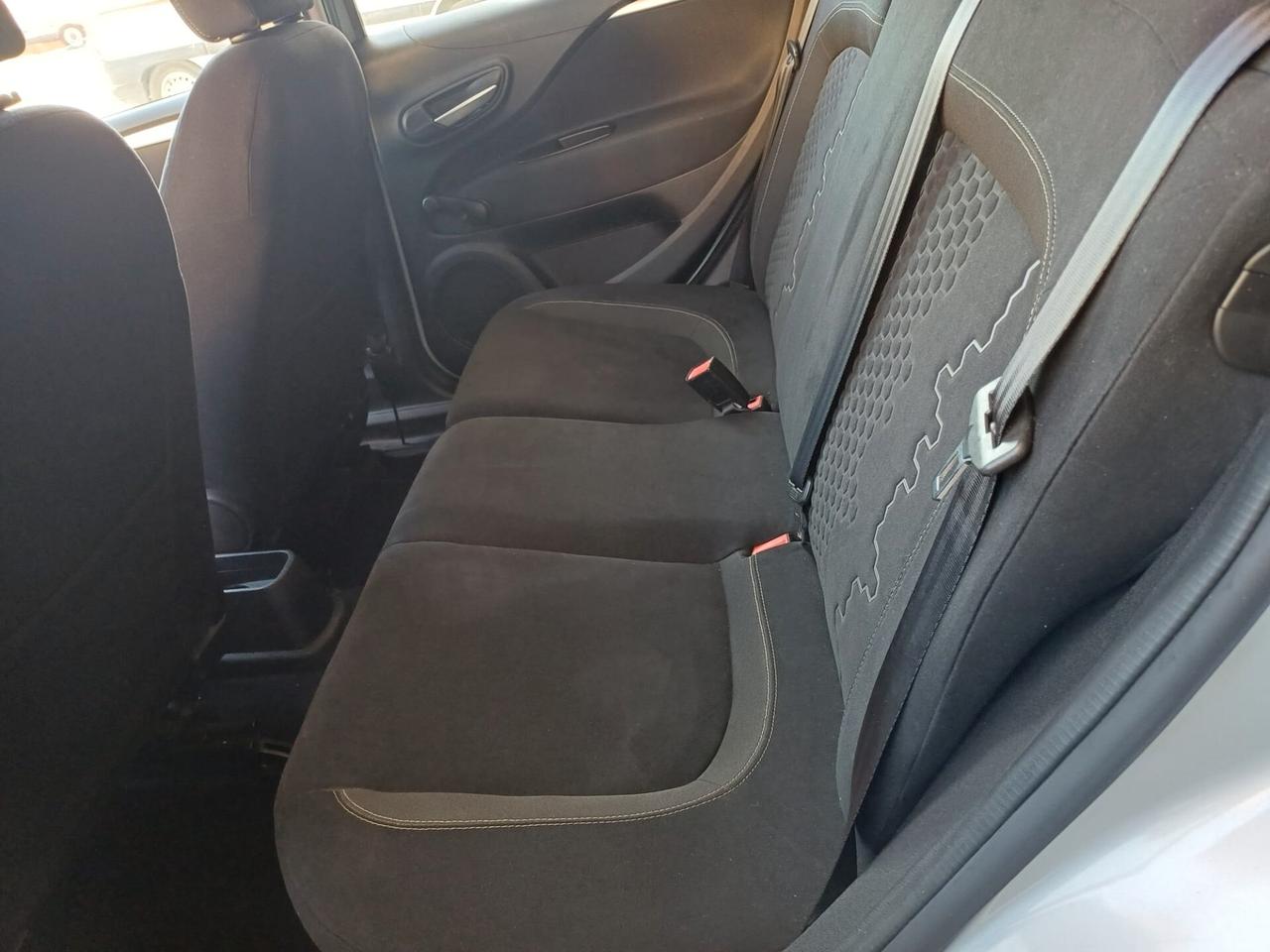 Fiat Punto 1.2 8V benzina 5 porte Lounge - 2014