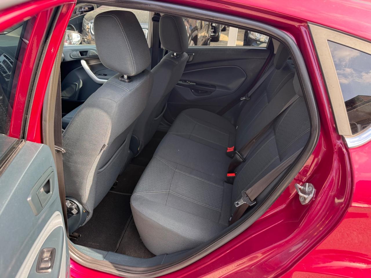 Ford Fiesta 1.4 5 porte Bz.- GPL Titanium