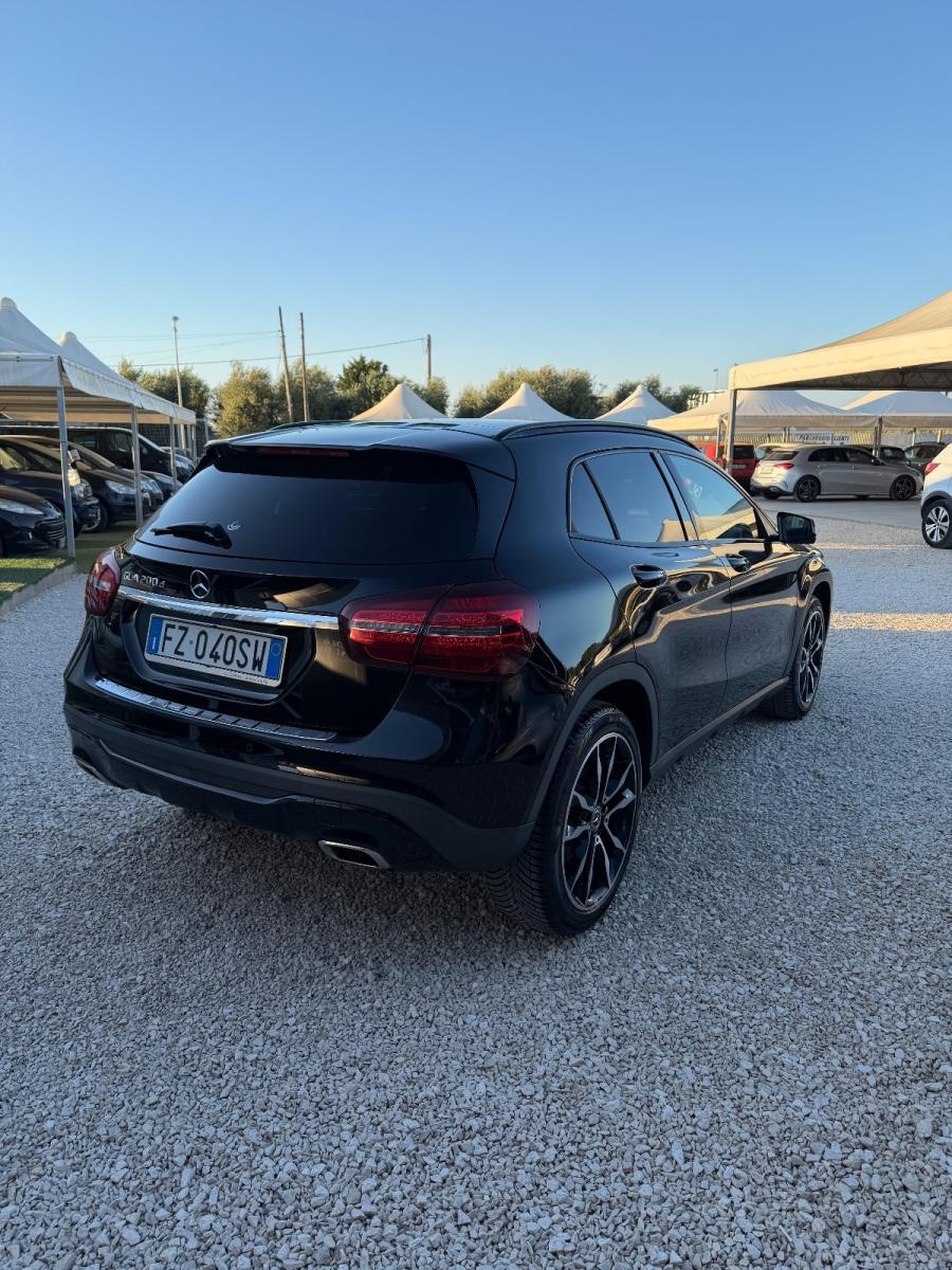 MERCEDES - Classe GLA - GLA 200 d Automatic Premium