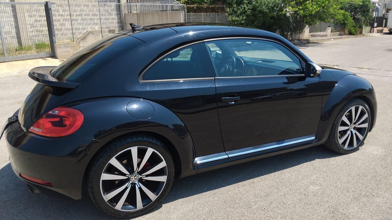 Volkswagen Maggiolino 2.0 TSI DSG Sport