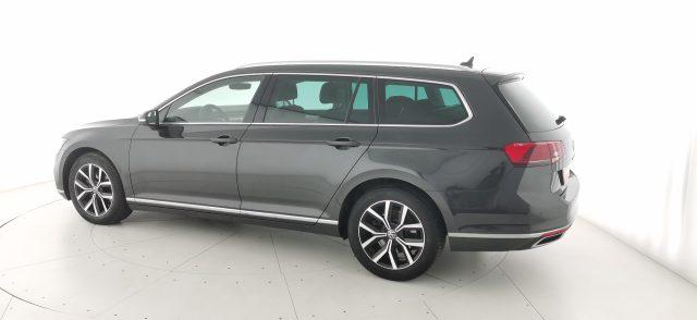 VOLKSWAGEN Passat Variant 2.0 TDI SCR EVO DSG Executive