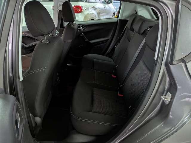 Peugeot 208 208 I 2015 5p 1.6 bluehdi Touch 75cv