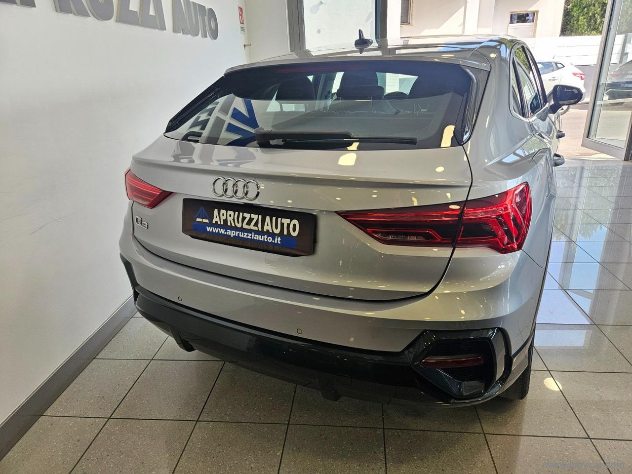 AUDI Q3 SPB 35 TDI S tronic BUSINESS