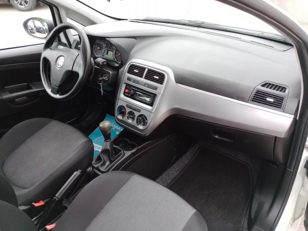 Fiat Punto 1.3 MJT II 75 CV 5 porte Street N1