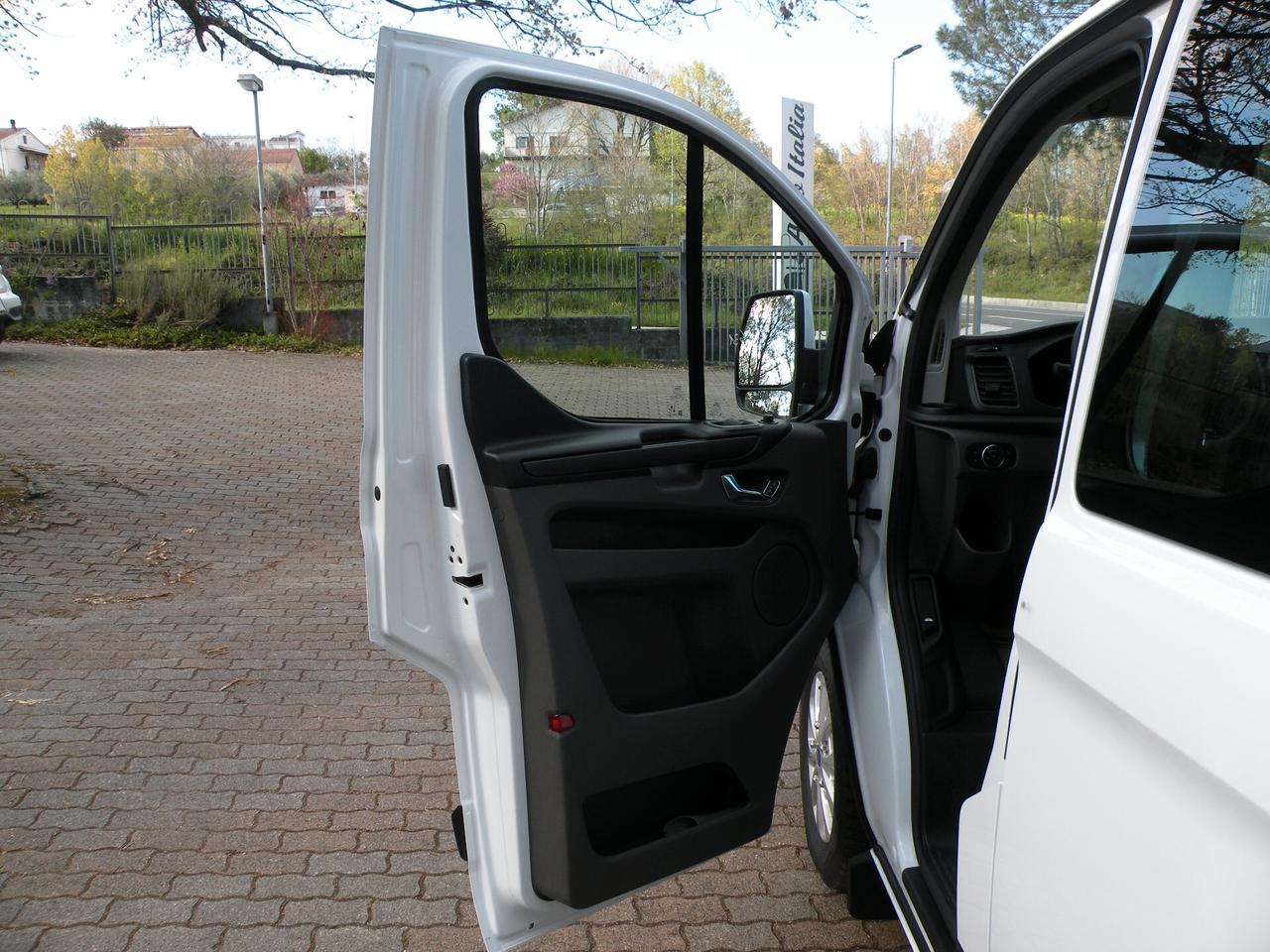 FORD TRANSIT CUSTOM 9 POSTI - NOLEGGIO