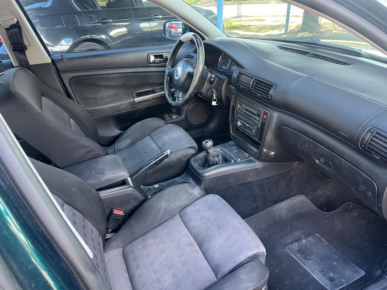 Volkswagen Passat 1.8 T 20V cat Highline