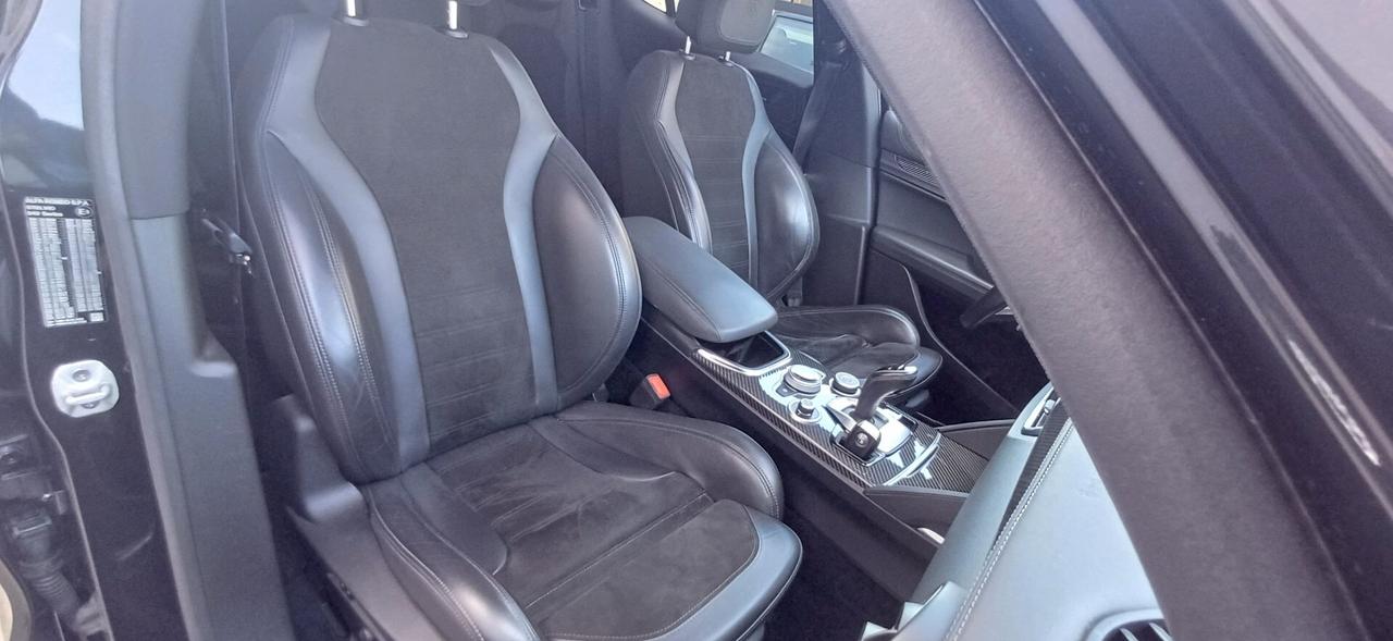 Alfa Romeo Stelvio 2.2 210 CV Q4 Veloce Tì