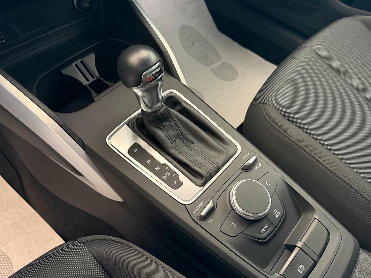 Audi Q2 30 1.6 TDI 115 cv. S Tronic BUSINESS (Nav)