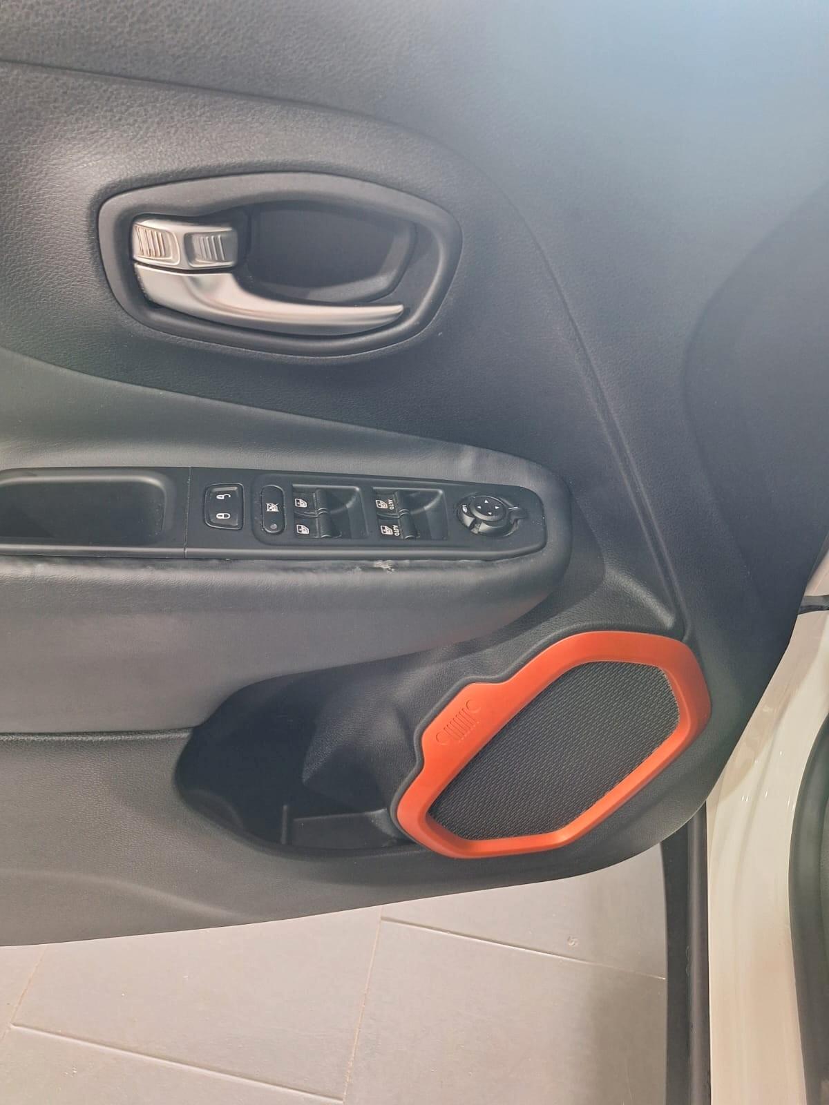 Jeep Renegade 1.6 Mjt 120 CV Limited 2015