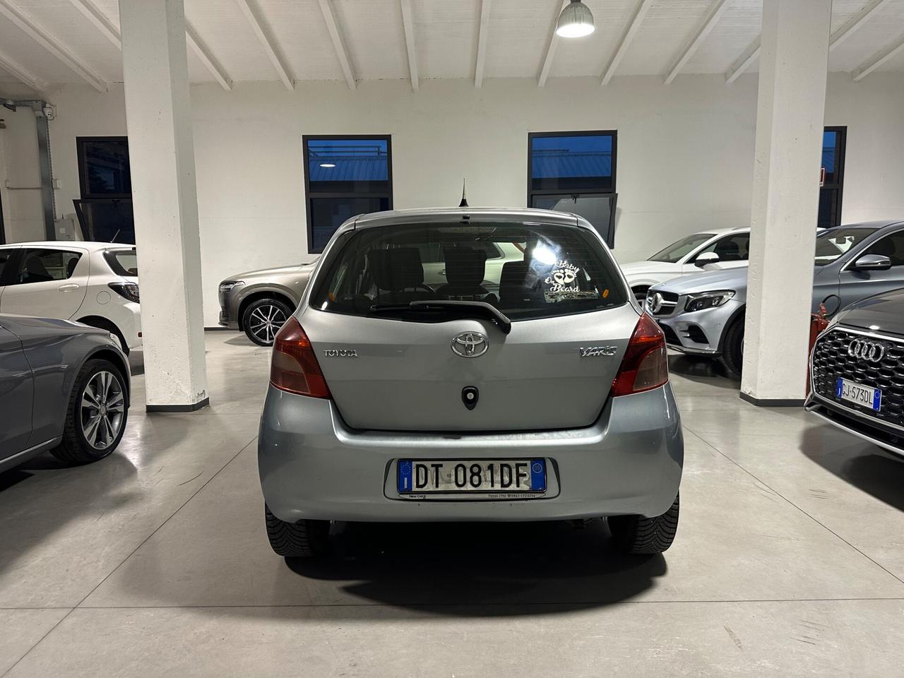 Toyota Yaris 1.3 5 porte Navi