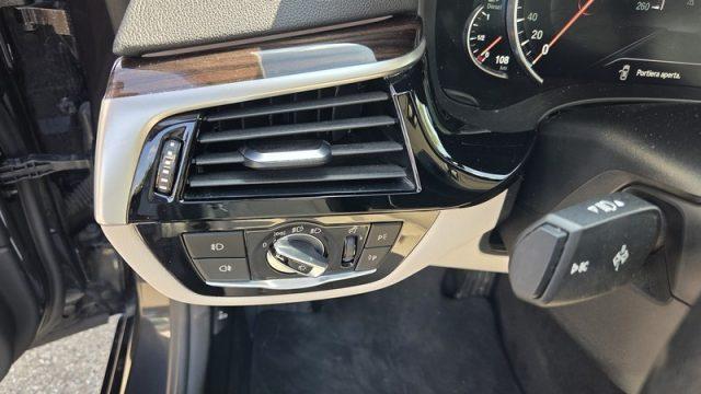 BMW 520 d xDrive Luxury PERMUTE UNICOPROPR. SERVICE BMW