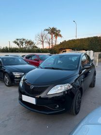 Lancia Ypsilon 1.0 FireFly 5 porte S&S Hybryd Gold