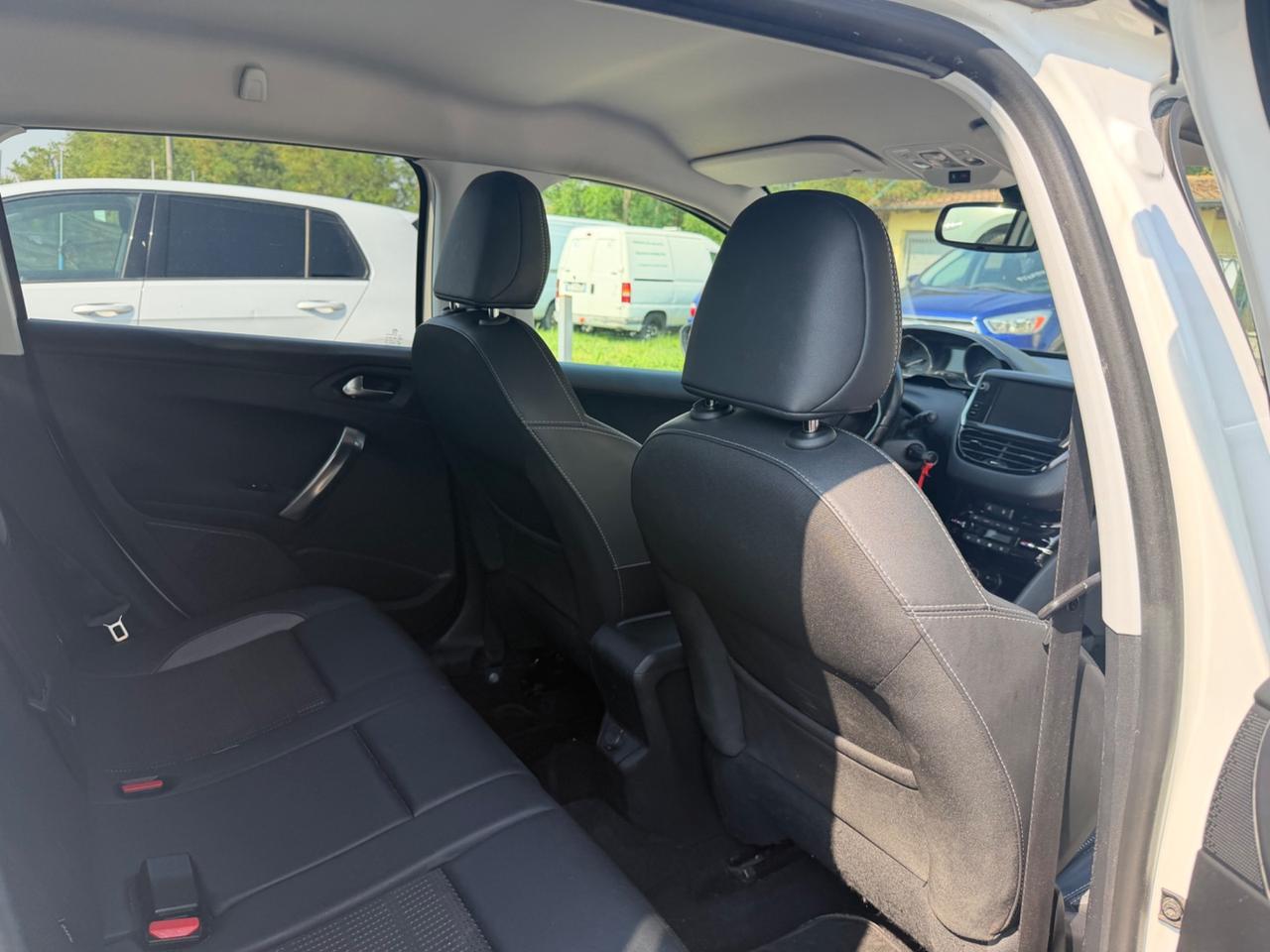 Peugeot 2008 PureTech Turbo 110 S&S Allure