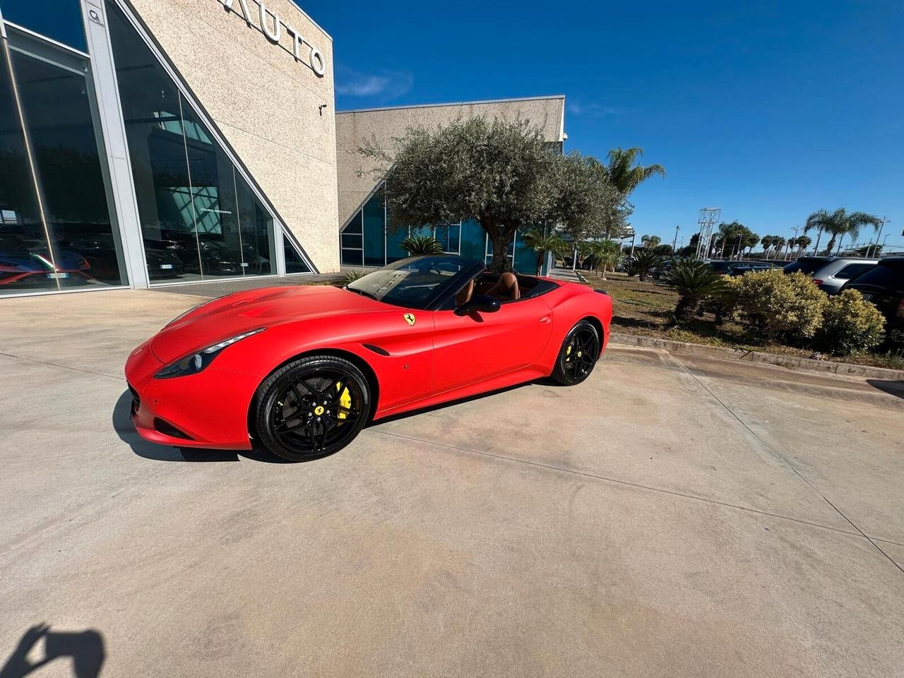 Ferrari California Cabrio 3.9T DCT