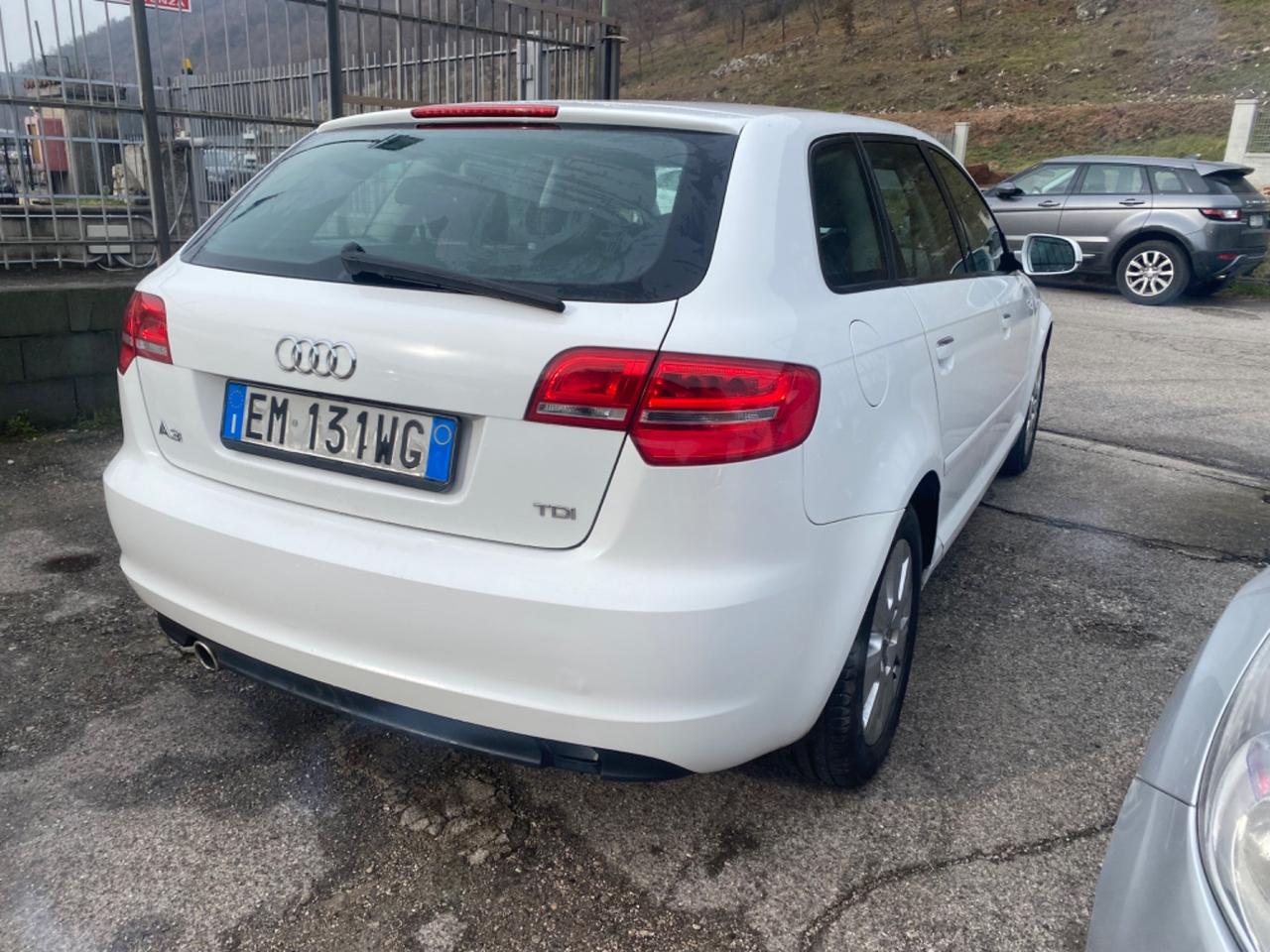 Audi A3 1.6 TDI 90 CV NEOPATENTATI