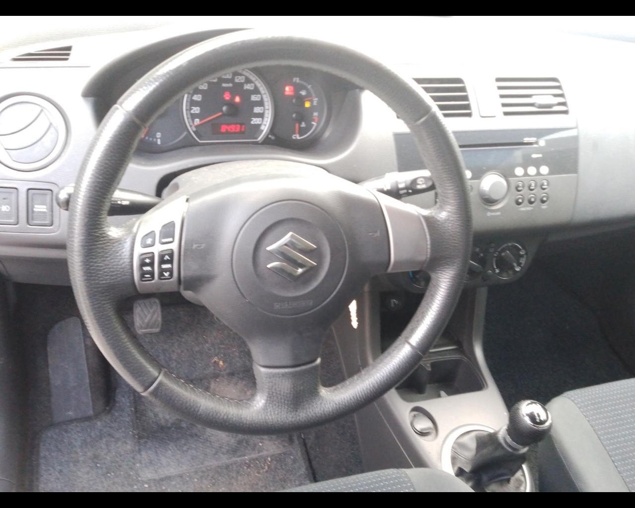 SUZUKI Swift (2005-2010) - Swift 1.3 DDiS 75CV 5p. GL
