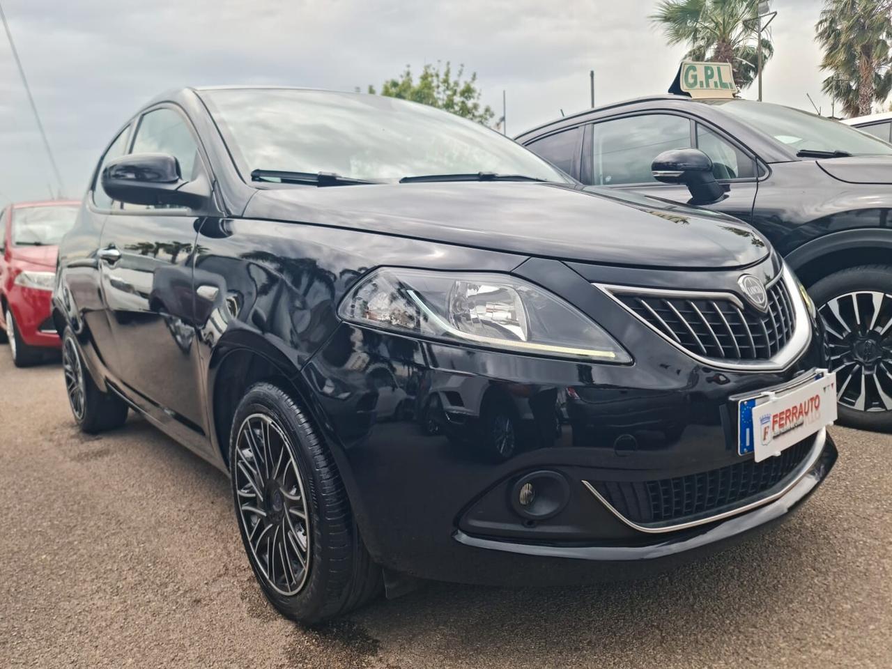 LANCIA Y HYBRID GOLD FULL ITALIANA GARANZIA