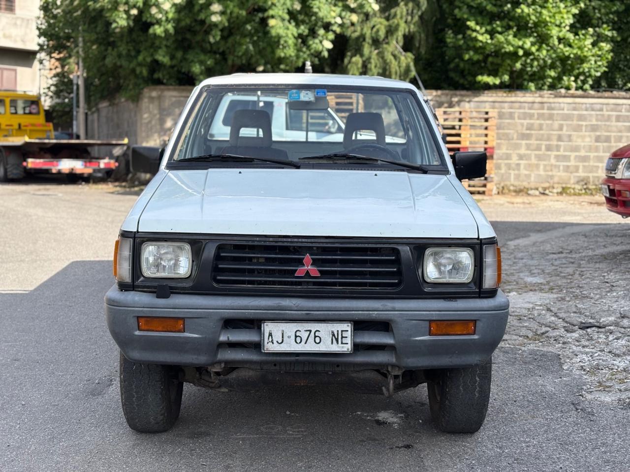 Mitsubishi L200 2.5 TD 4WD Club Cab Pick-up
