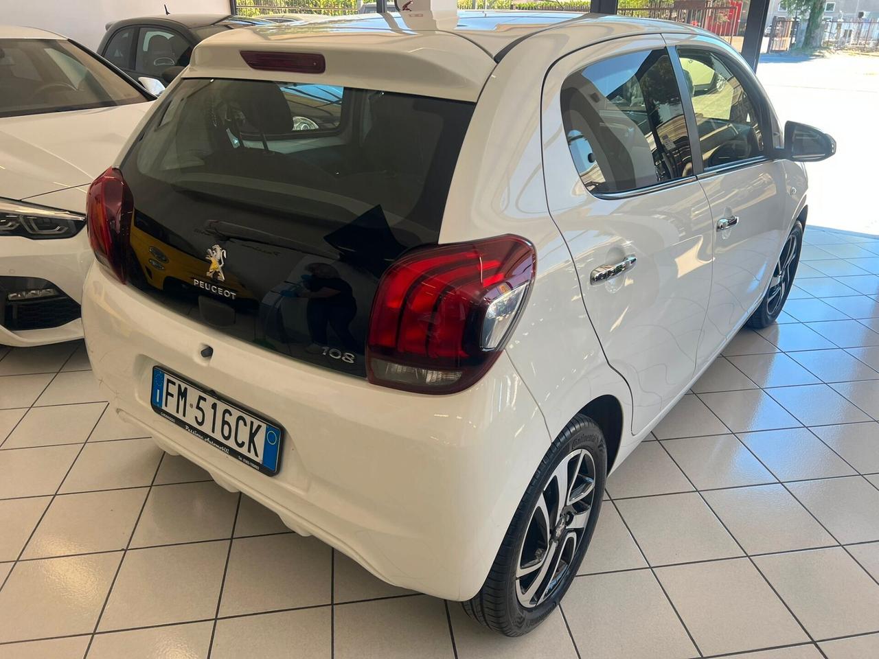 Peugeot 108 VTi 68 3 porte Allure