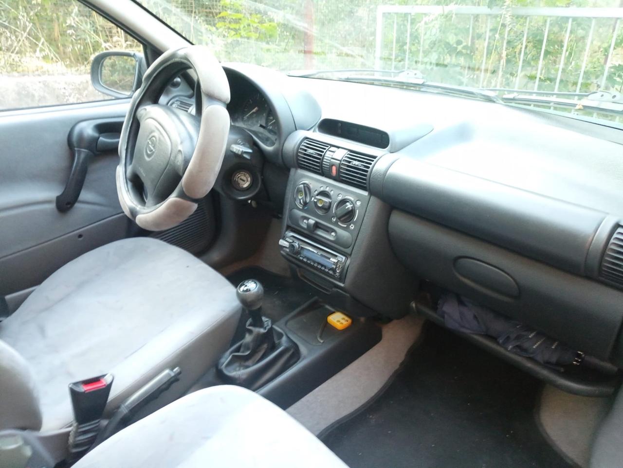Opel Corsa 1.0i 12V cat 3 porte Sport