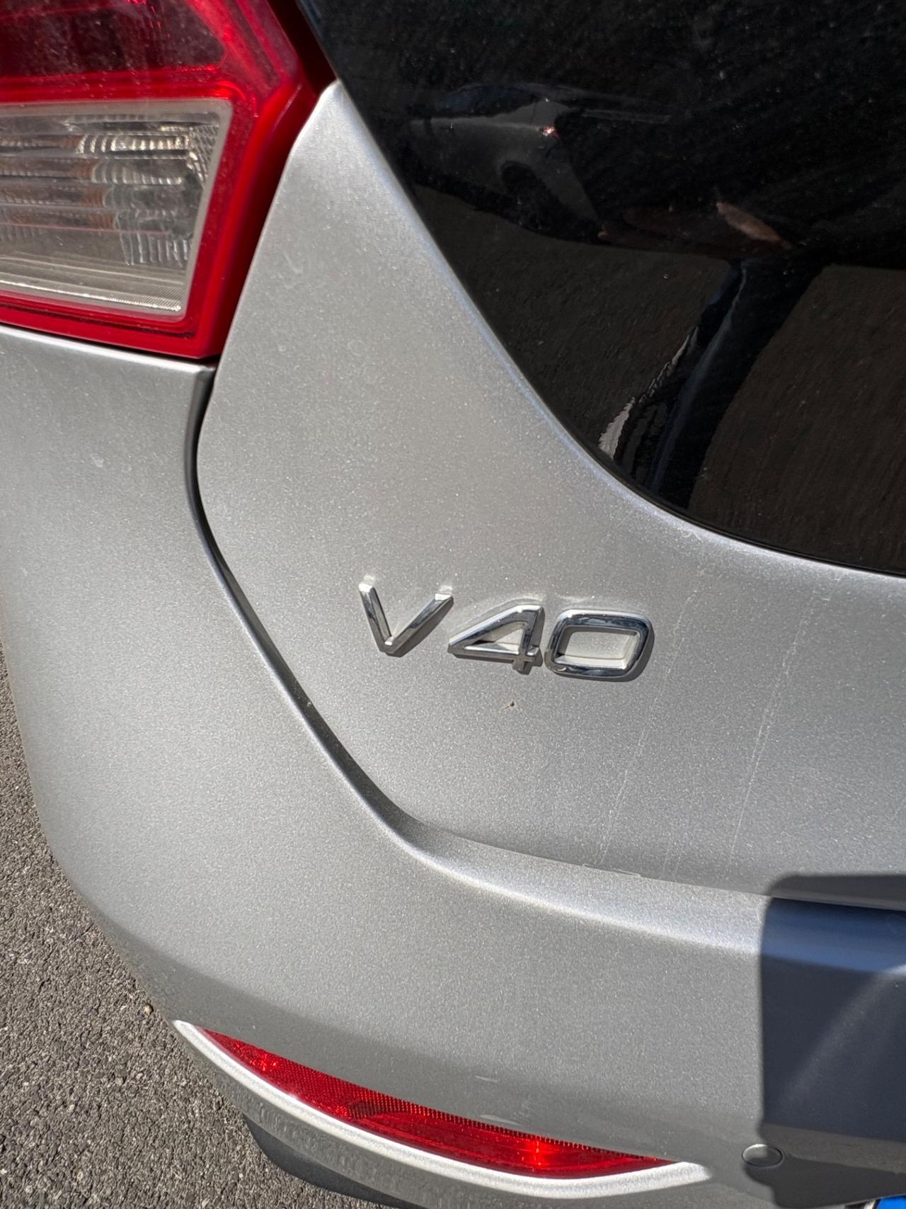 Volvo V40 D2 1.6 Summum