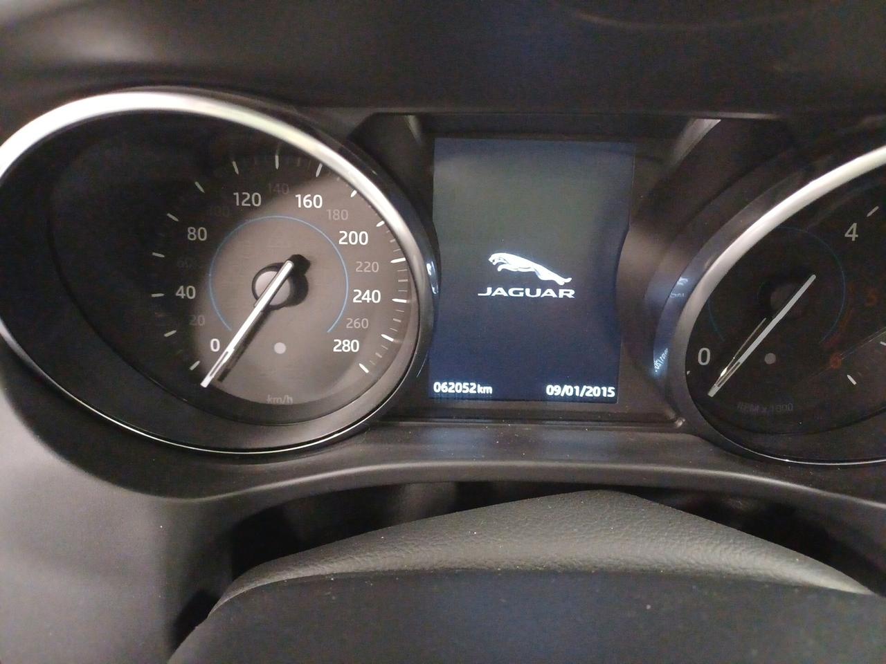 Jaguar F-Pace 2.0 D 180 CV AWD aut. Portfolio